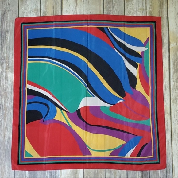 Multicolored Modern Abstract Design Scarf - Picture 4 of 7